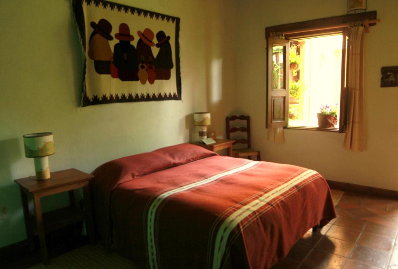Posada Yolihuani Patzcuaro Room photo